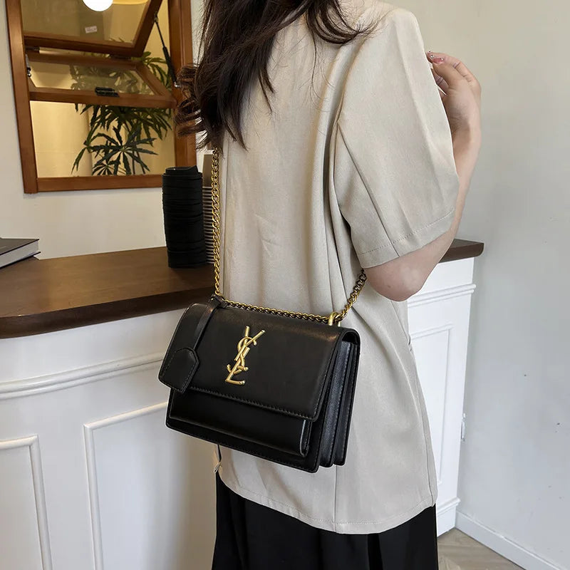 2026 new women's shoulder bag, large capacity, simple temperament, solid color handbag, high-end women's crossbody bag