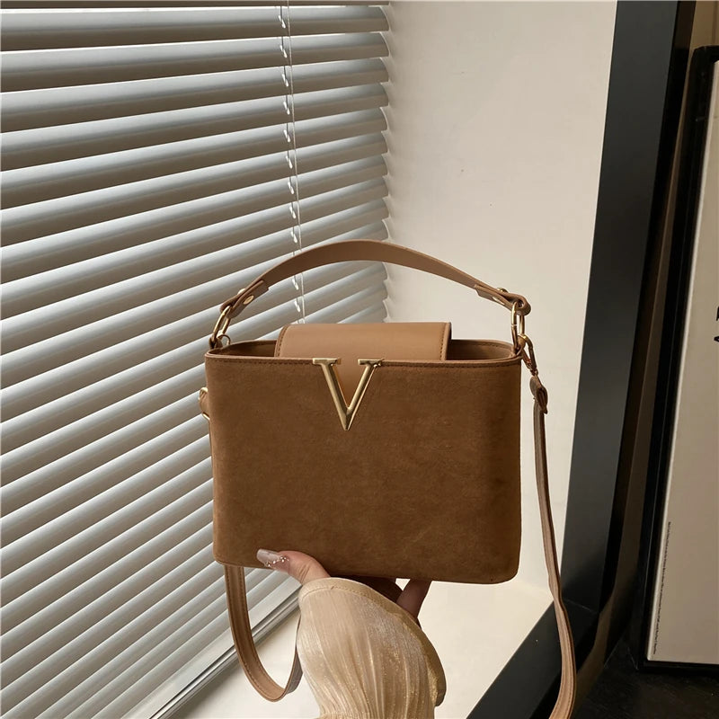 Fashionable Mini Suede Women's Bag, Faux Suede Tote Bag, Hardware Lock Buckle Decoration Handbag Purse Shoulder Cross Body Bags